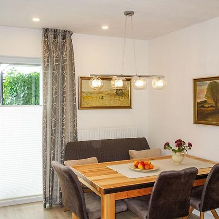 Beautiful Apartment In Dillenburg With Kitchen 外观 照片