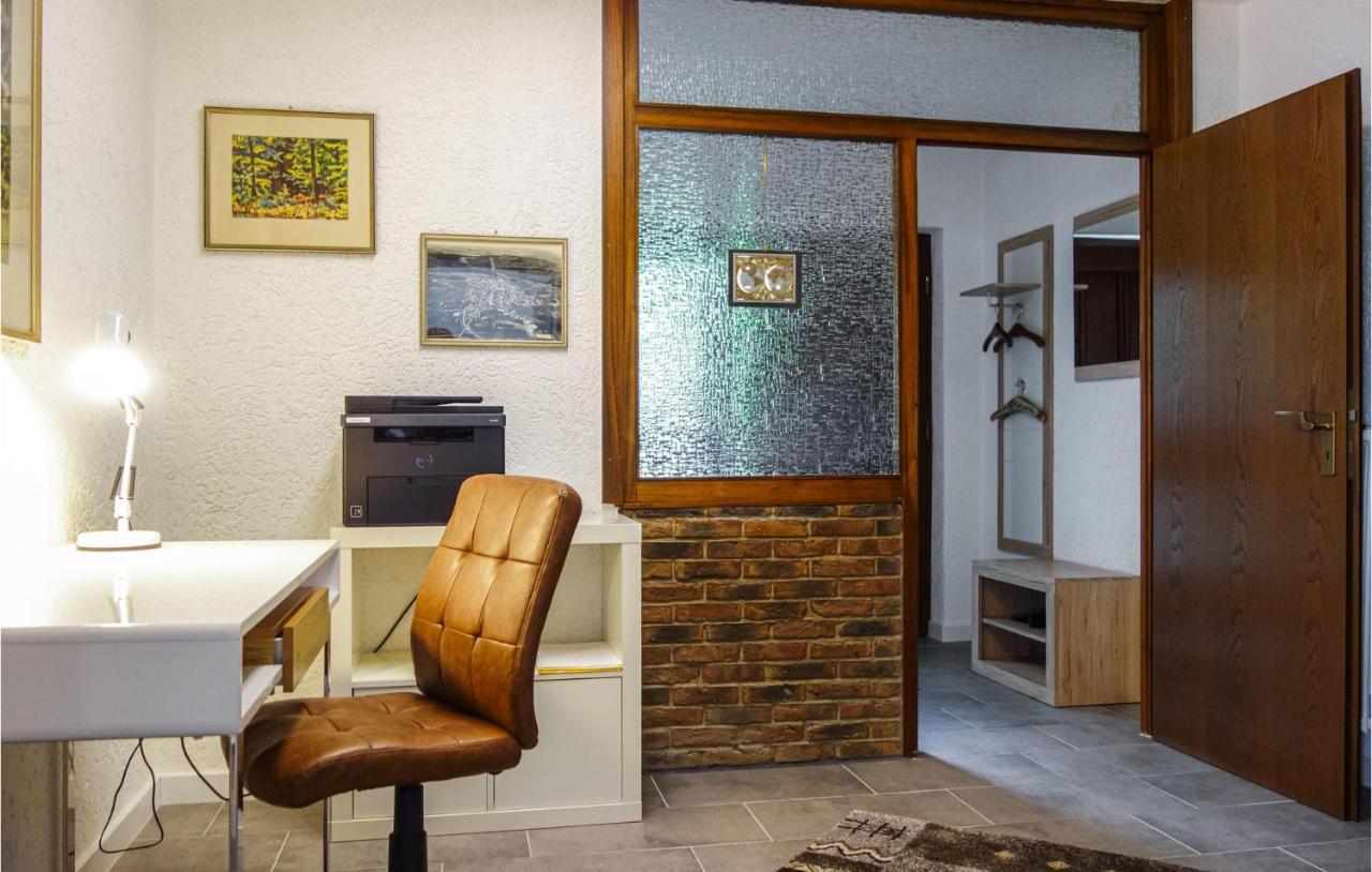 Beautiful Apartment In Dillenburg With Kitchen 外观 照片