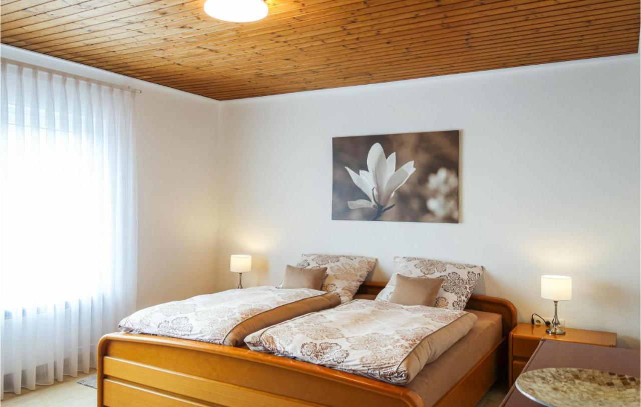 Beautiful Apartment In Dillenburg With Kitchen 外观 照片