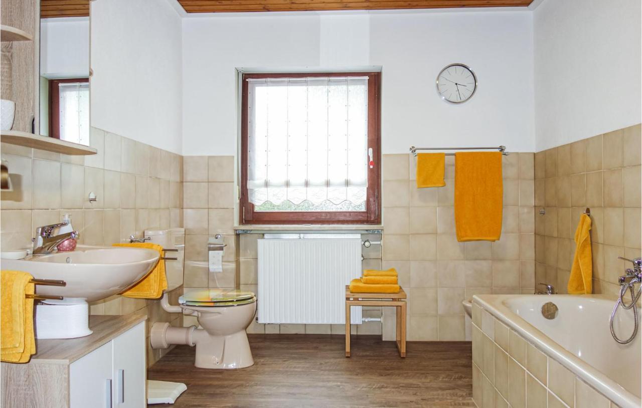 Beautiful Apartment In Dillenburg With Kitchen 外观 照片